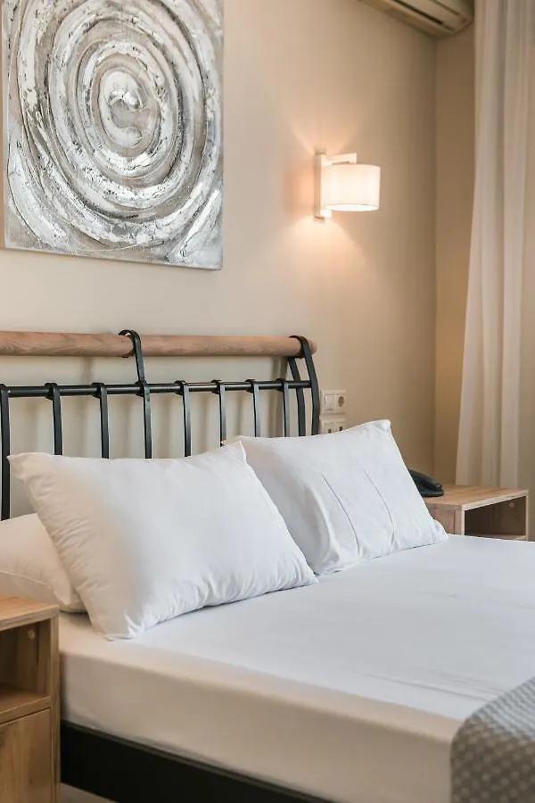Irilena Hotel Λάσση 2*,