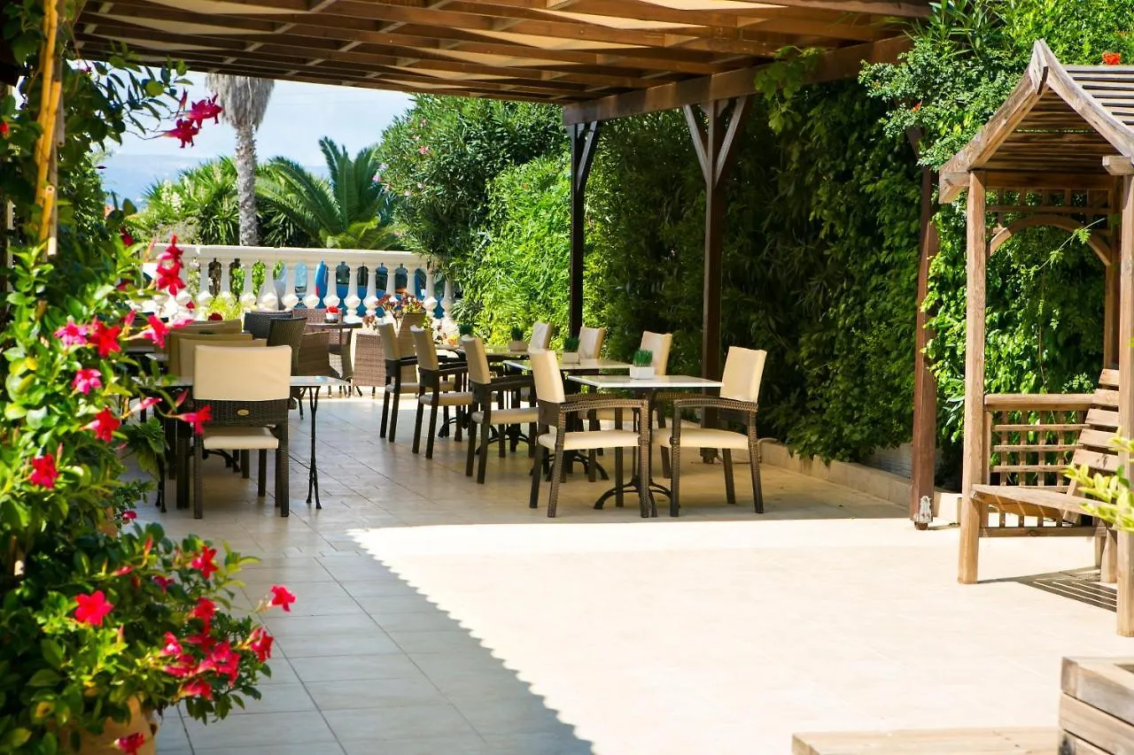 Irilena Hotel Lassi