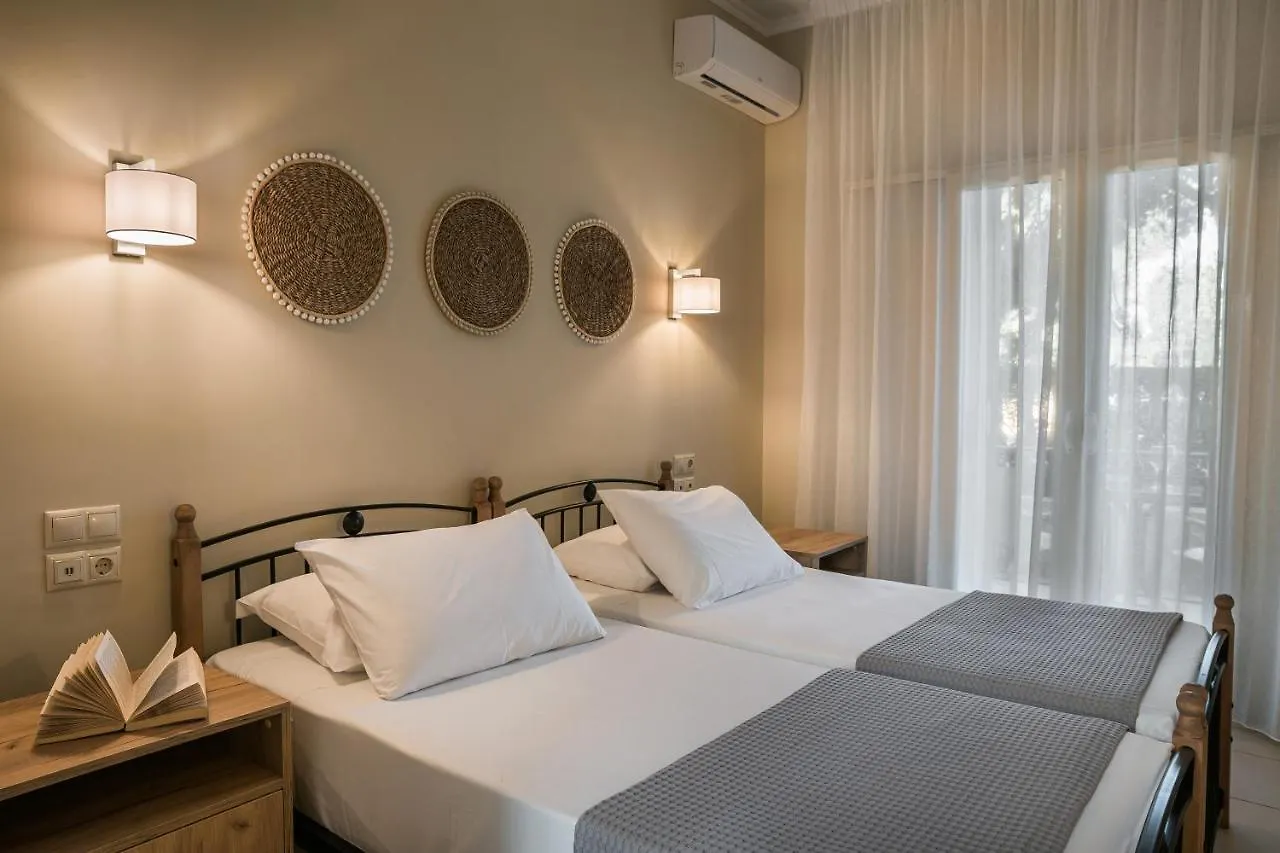 Irilena Hotel Lassi  2*, Lassi (Kefalonia)